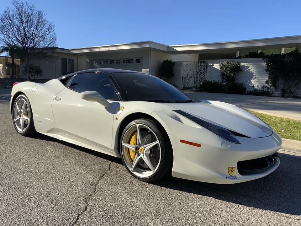 2015 Ferrari 458 Italia - Image 10 of 31