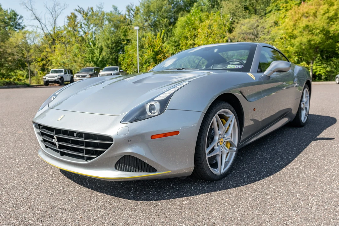 2015 Ferrari California T - Image 13 of 31