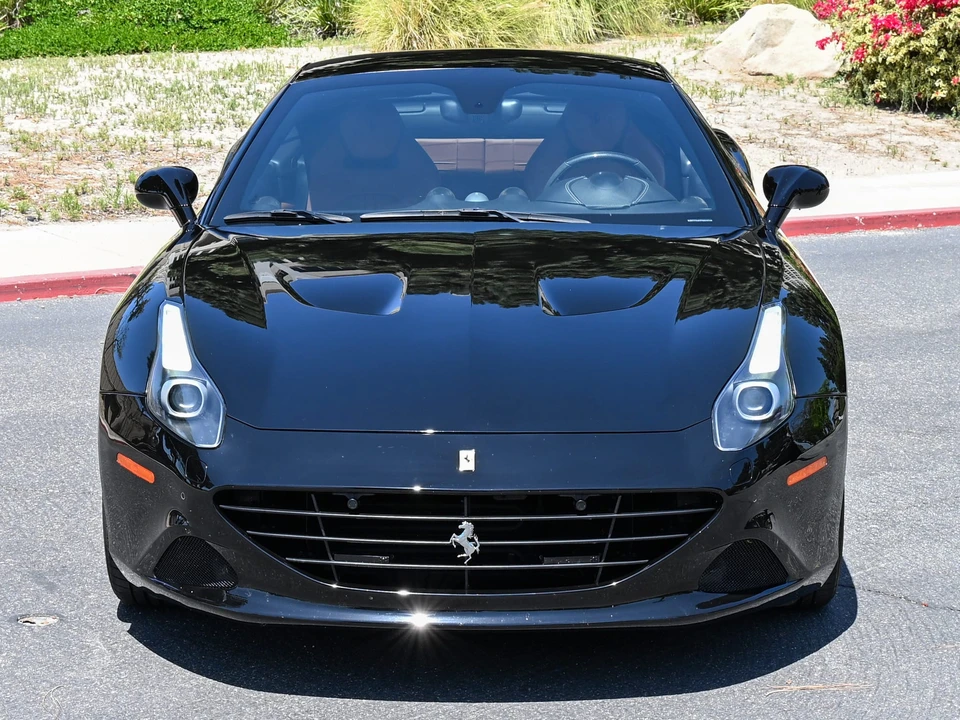 2015 Ferrari California T - Image 15 of 31