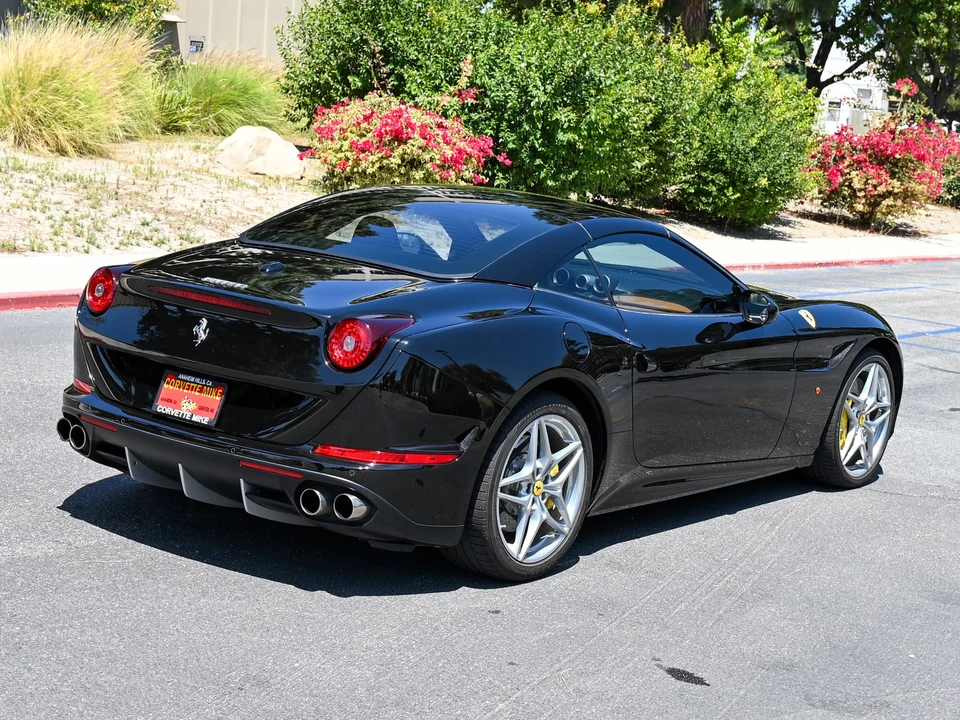2015 Ferrari California T - Image 27 of 31