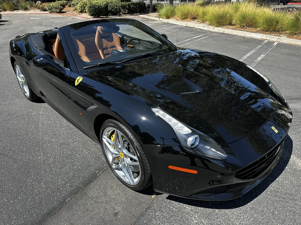 2015 Ferrari California T - Image 6 of 31