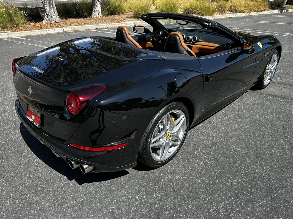 2015 Ferrari California T - Image 9 of 31