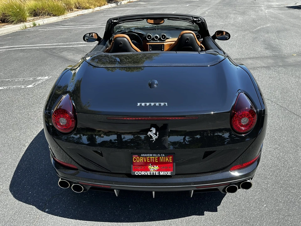 2015 Ferrari California T - Image 10 of 31