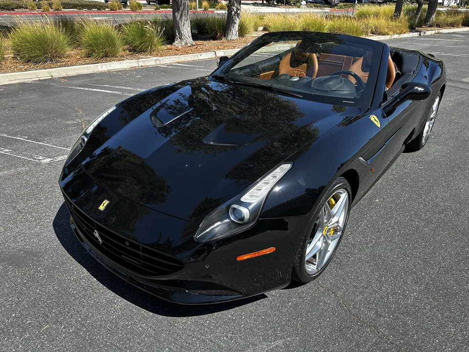 2015 Ferrari California T - Image 3 of 31