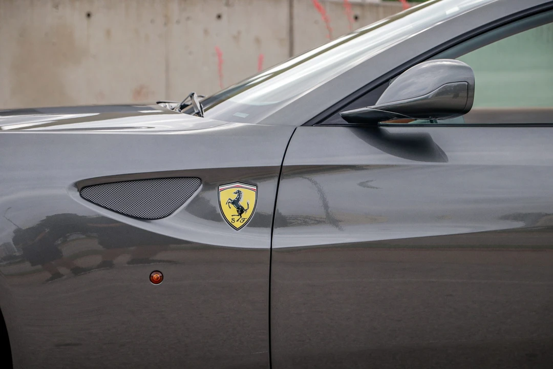 2015 Ferrari FF - Image 27 of 31
