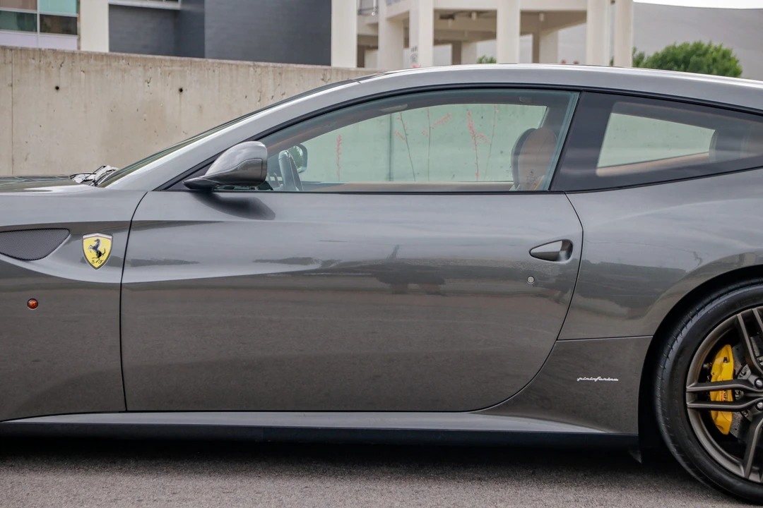2015 Ferrari FF - Image 29 of 31