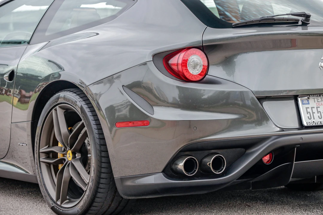 2015 Ferrari FF - Image 23 of 31