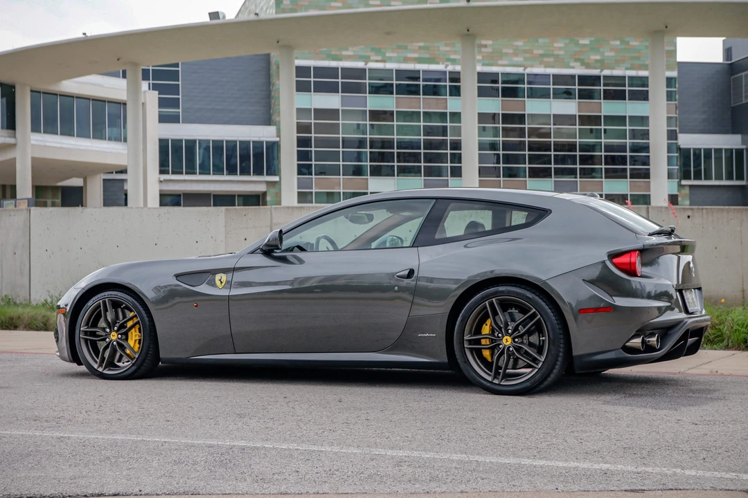 2015 Ferrari FF - Image 15 of 31