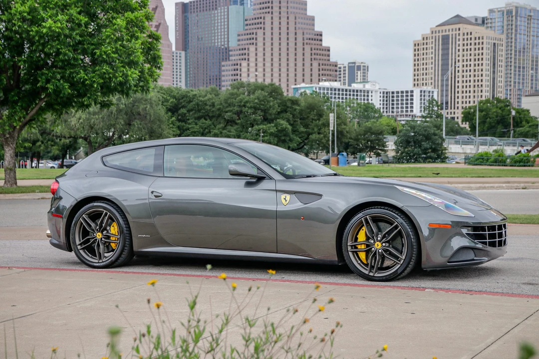 2015 Ferrari FF - Image 7 of 31