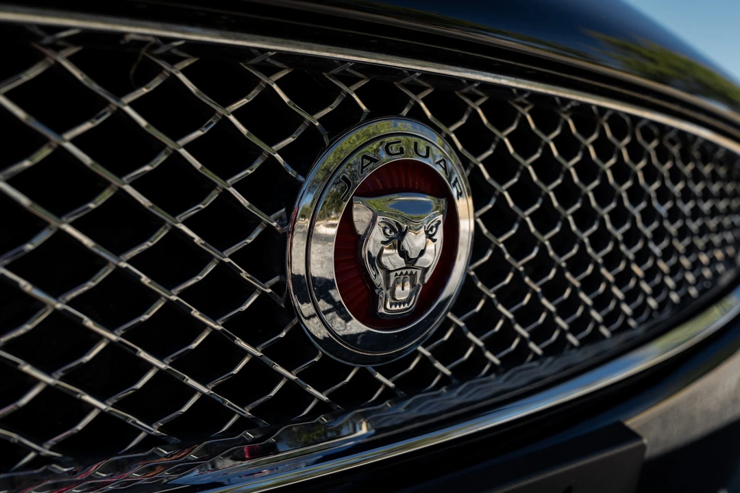 2015 Jaguar X150 XK - Image 16 of 31