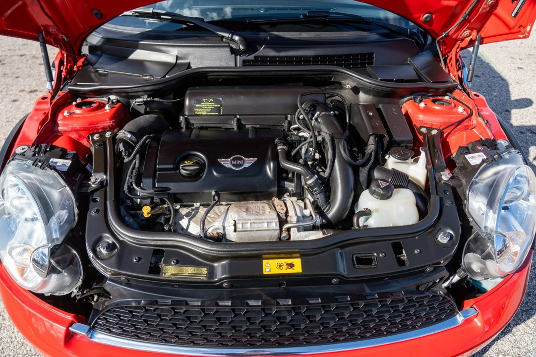 2015 Mini Mini 2nd Gen - Image 6 of 7