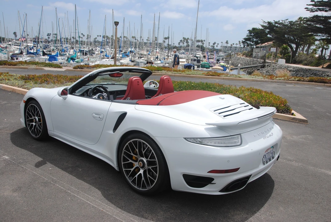 2015 Porsche 991 Turbo S - Image 25 of 31