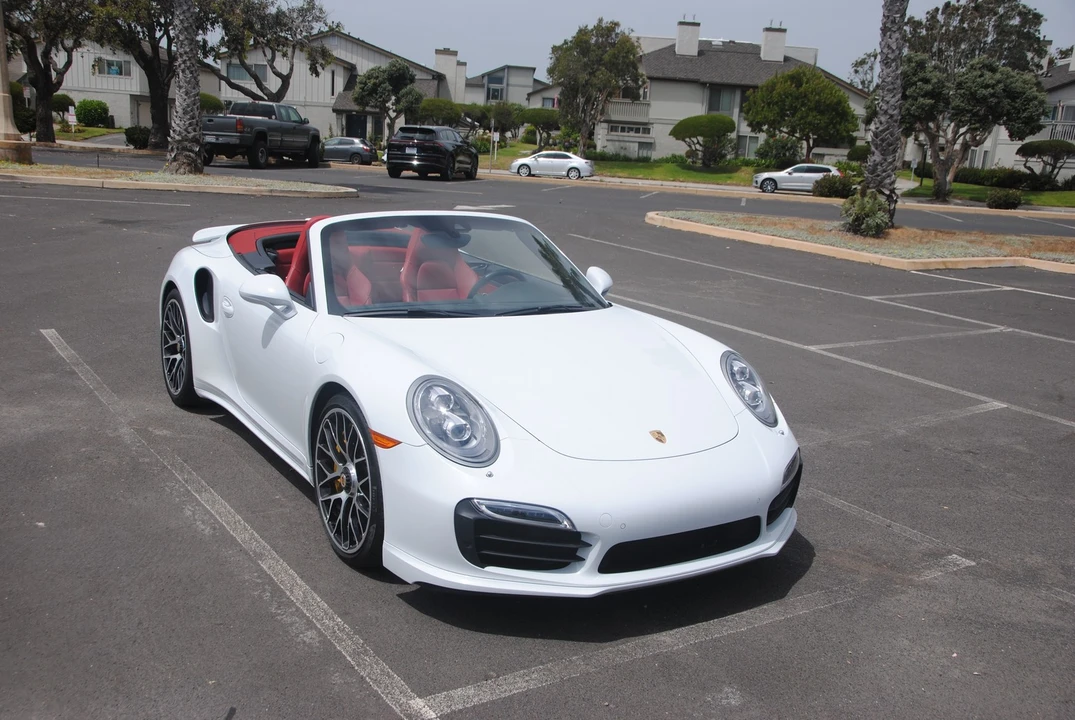 2015 Porsche 991 Turbo S - Image 9 of 31