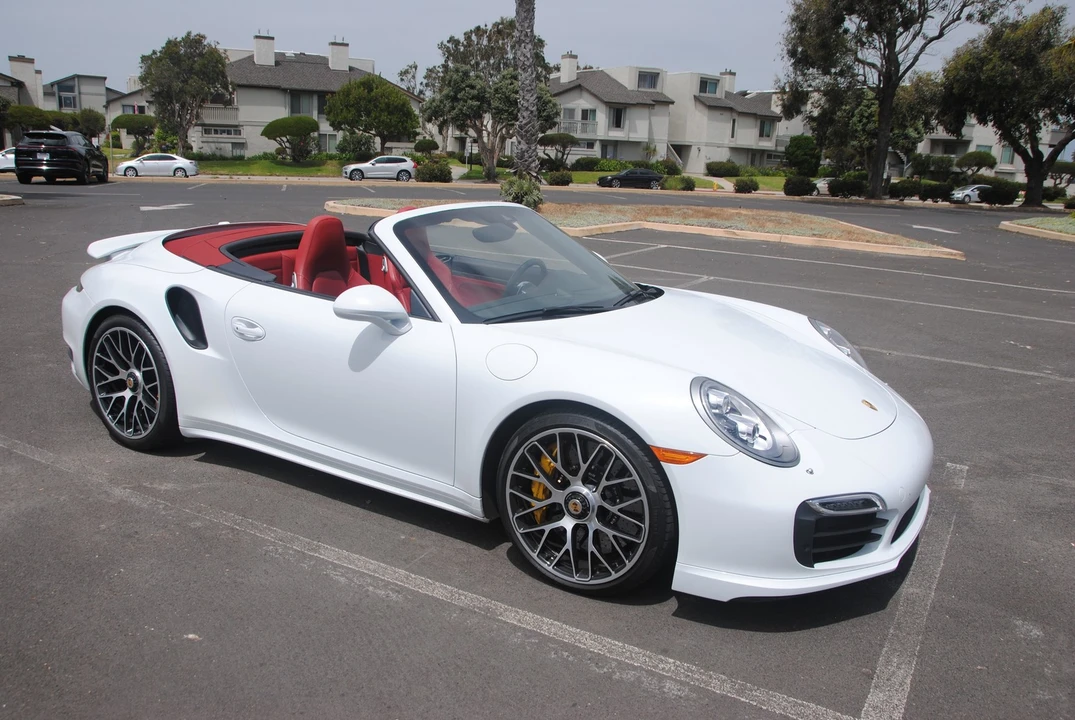 2015 Porsche 991 Turbo S - Image 11 of 31
