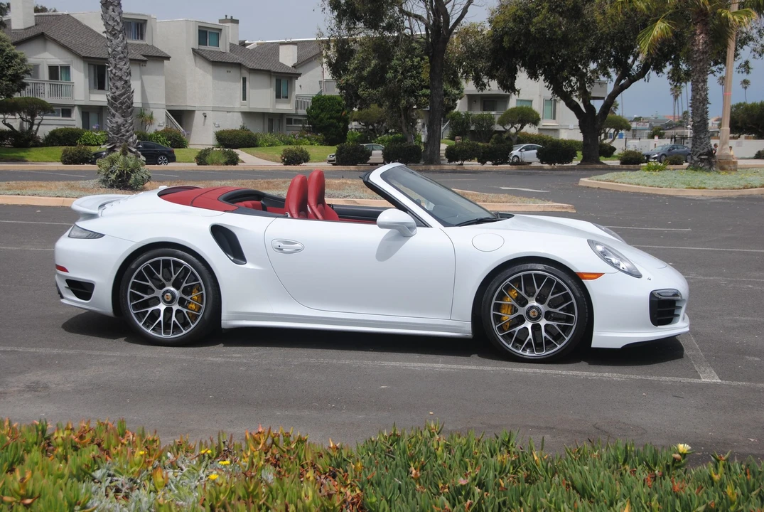 2015 Porsche 991 Turbo S - Image 12 of 31