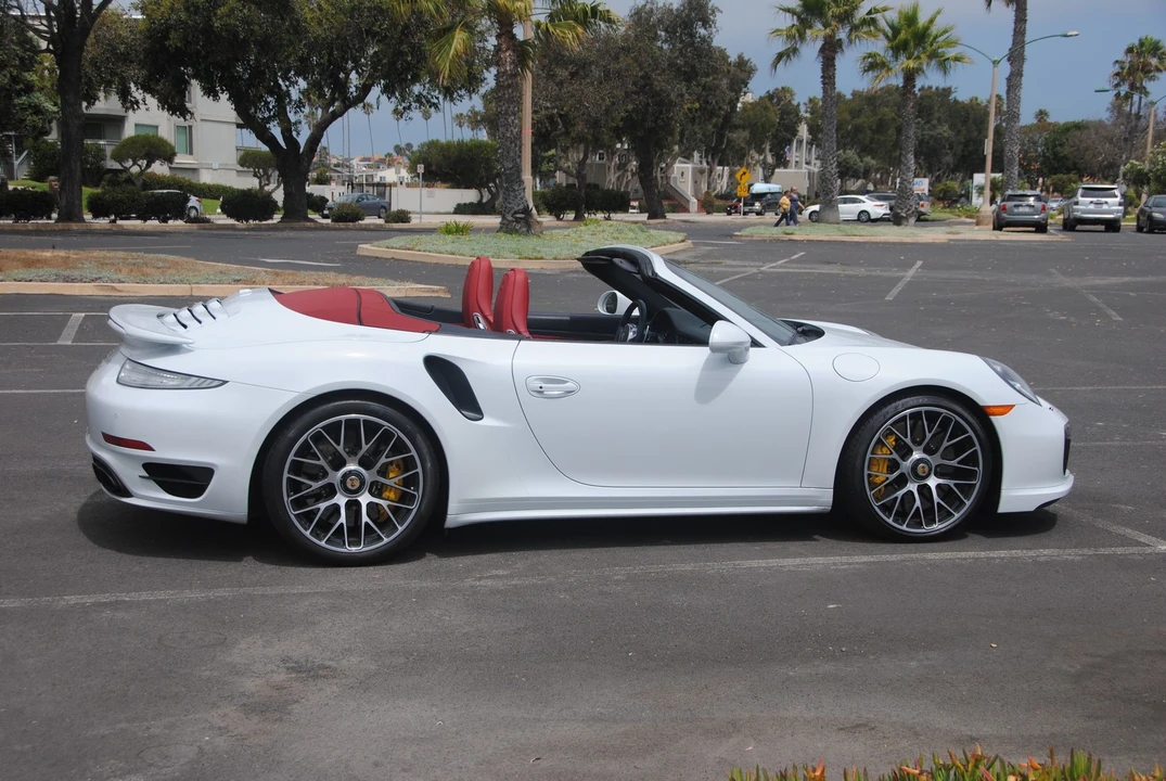 2015 Porsche 991 Turbo S - Image 14 of 31