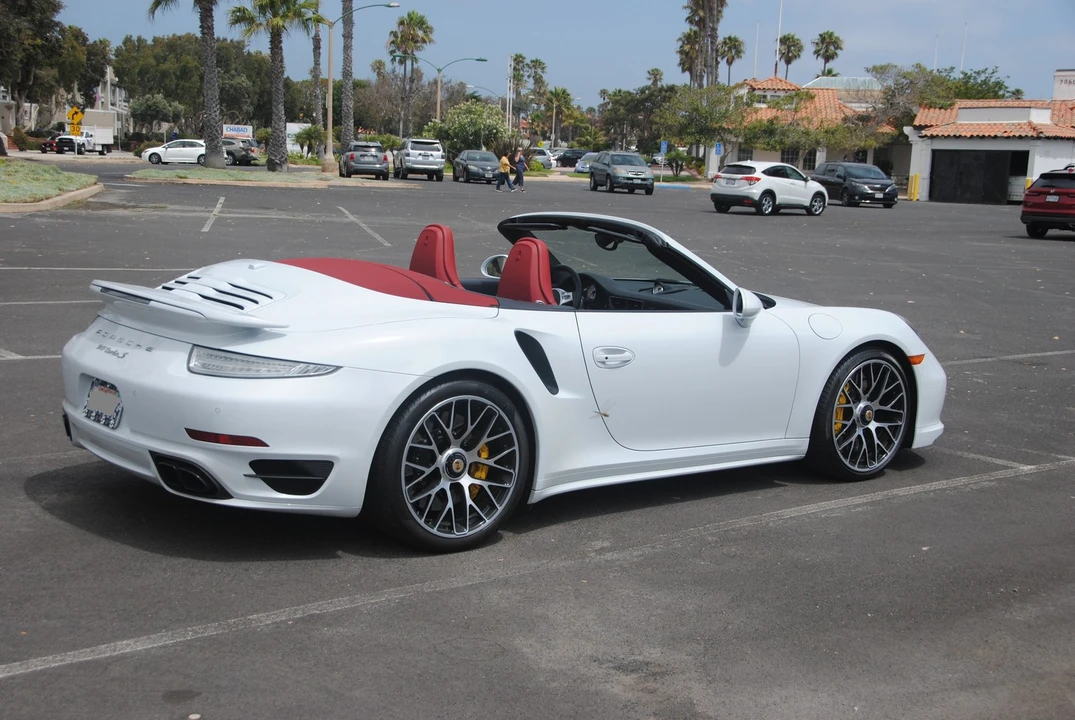 2015 Porsche 991 Turbo S - Image 16 of 31