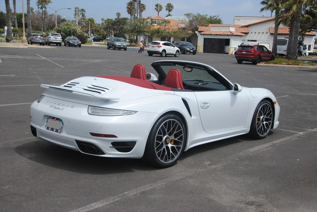 2015 Porsche 991 Turbo S - Image 17 of 31