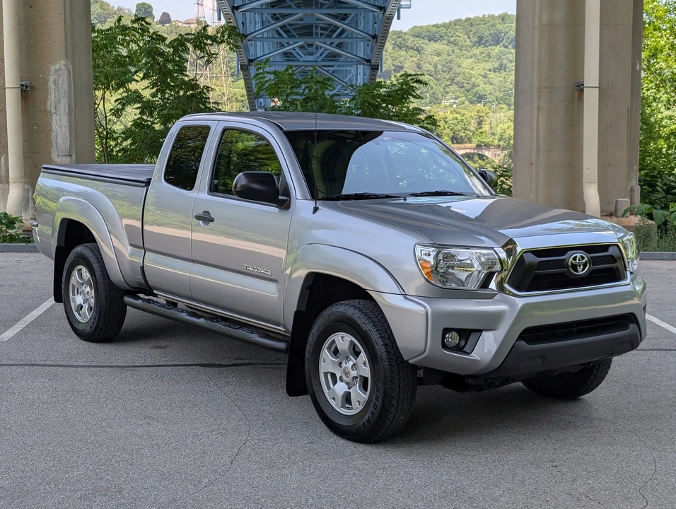 2015 Toyota Tacoma 2nd Gen - Image 8 of 31