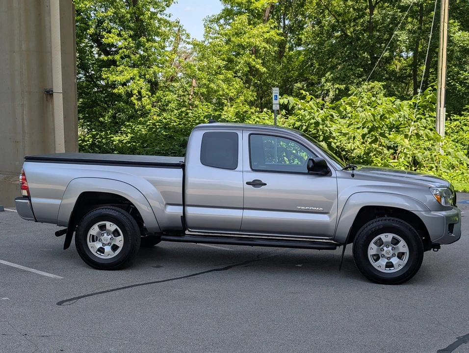 2015 Toyota Tacoma 2nd Gen - Image 17 of 31