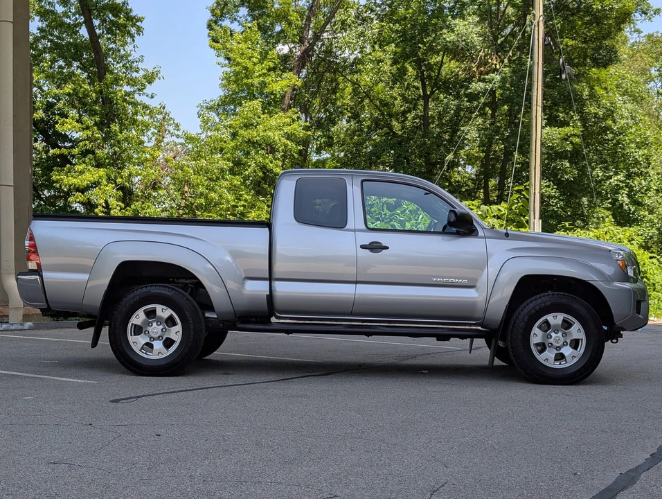 2015 Toyota Tacoma 2nd Gen - Image 18 of 31