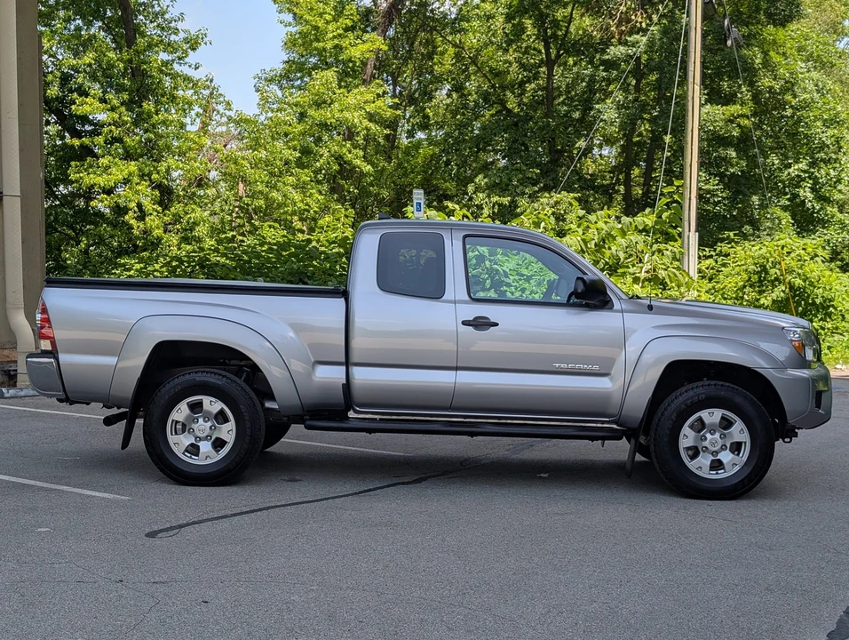 2015 Toyota Tacoma 2nd Gen - Image 19 of 31