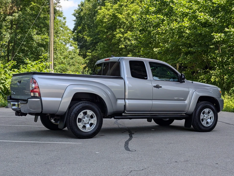 2015 Toyota Tacoma 2nd Gen - Image 21 of 31