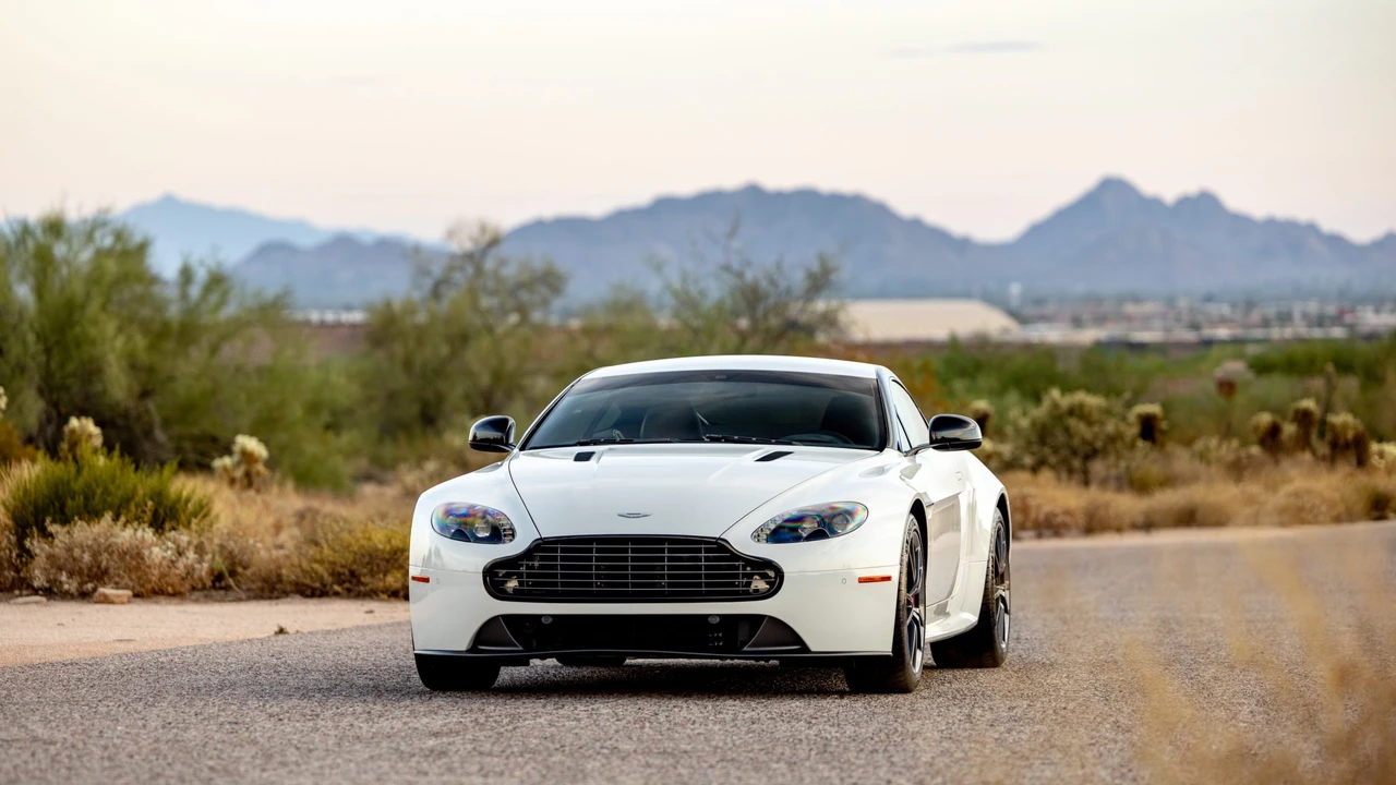 2016 Aston Martin V8 Vantage (2006-2017) - Image 7 of 31