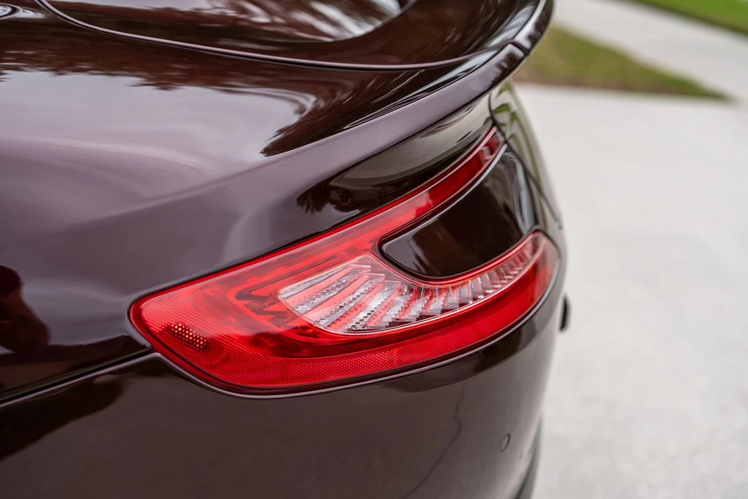 2016 Aston Martin Vanquish 2nd Gen - Image 17 of 31