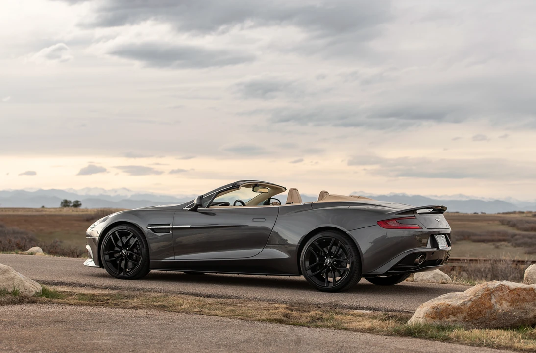 2016 Aston Martin Vanquish 2nd Gen - Image 17 of 31