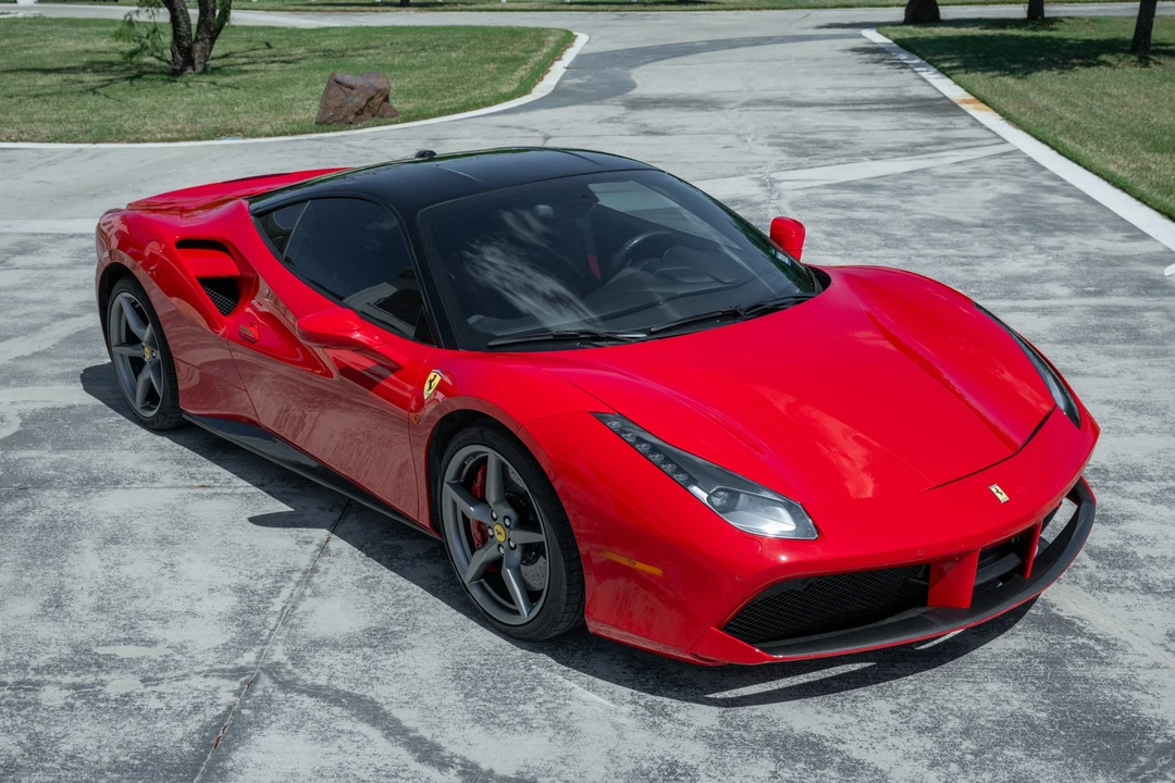 2016 Ferrari 488 GTB - Image 5 of 31