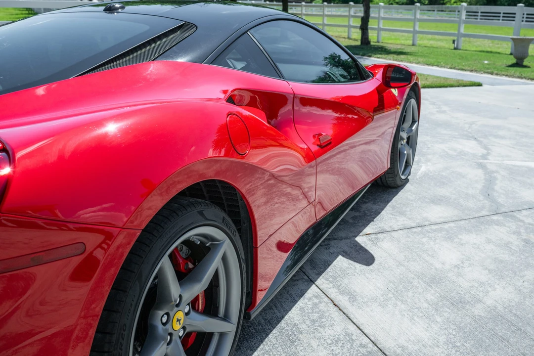 2016 Ferrari 488 GTB - Image 22 of 31