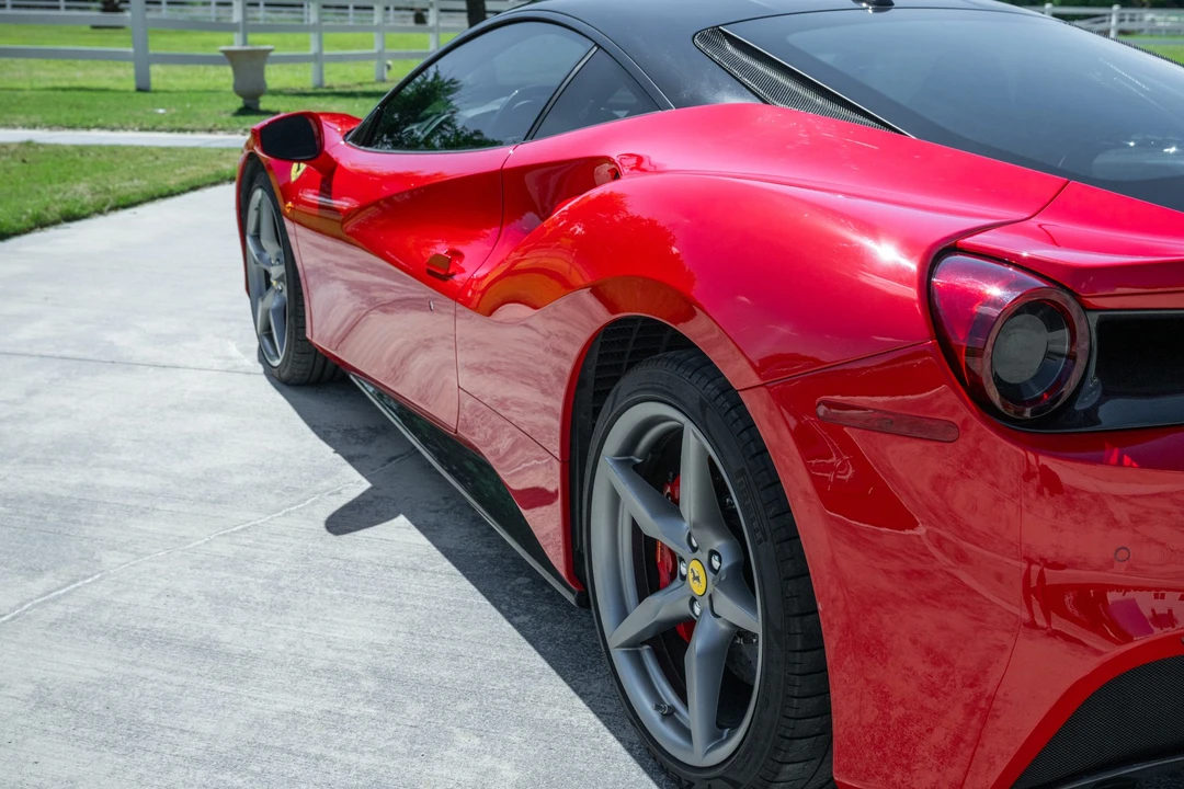 2016 Ferrari 488 GTB - Image 31 of 31