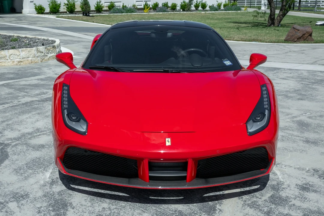 2016 Ferrari 488 GTB - Image 4 of 31