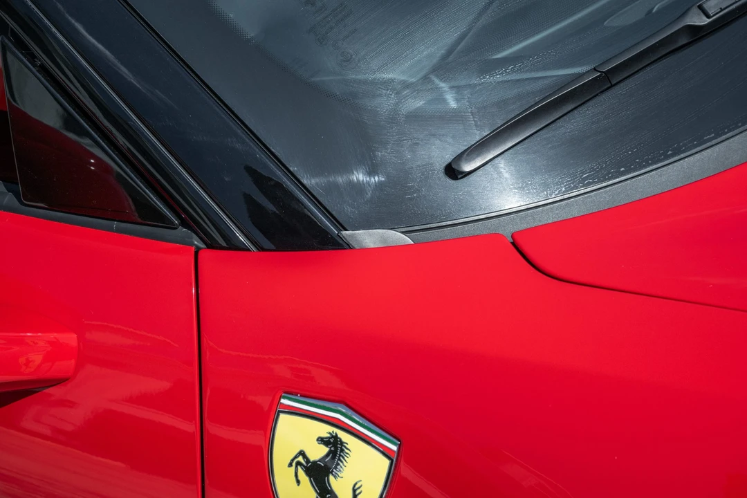 2016 Ferrari 488 GTB - Image 18 of 31
