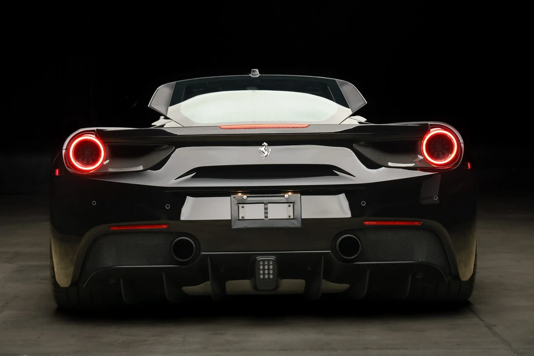 2016 Ferrari 488 GTB - Image 23 of 31