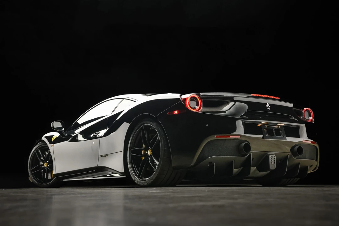 2016 Ferrari 488 GTB - Image 26 of 31