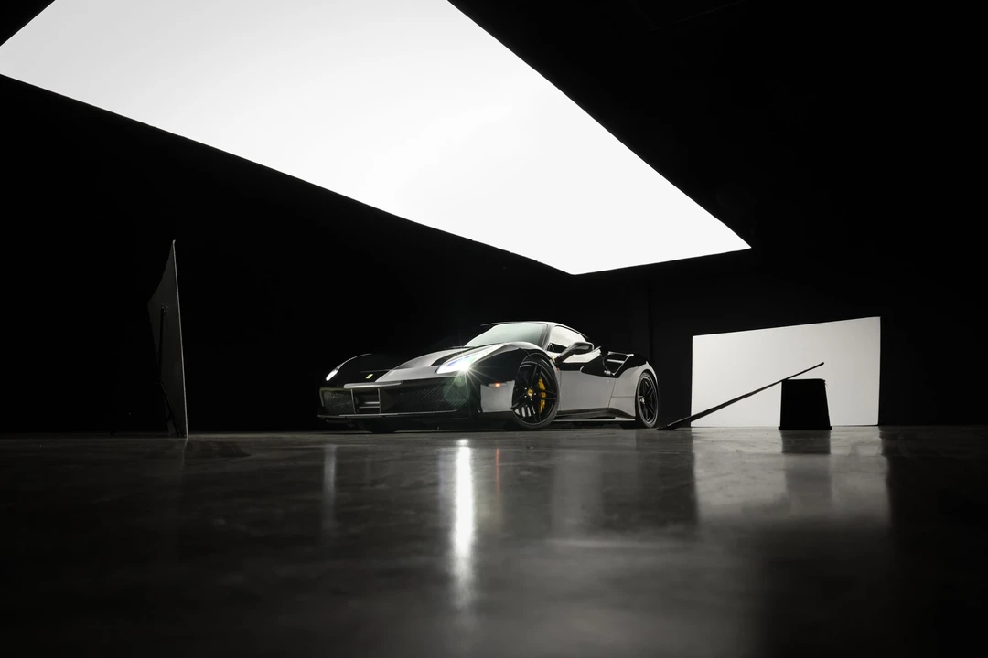 2016 Ferrari 488 GTB - Image 30 of 31