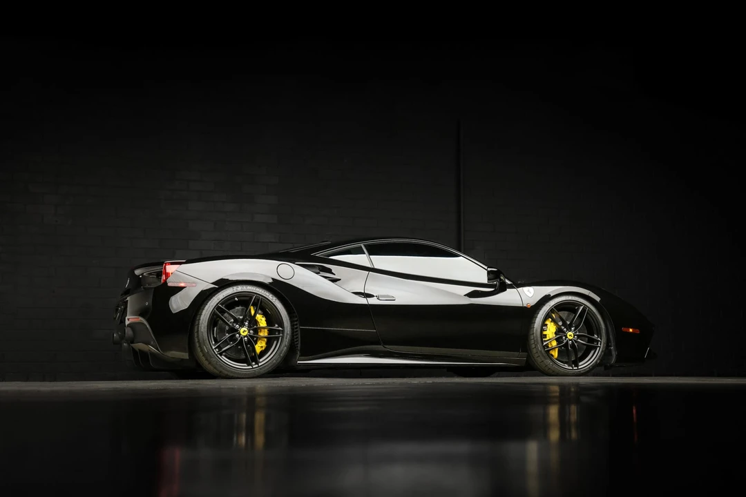 2016 Ferrari 488 GTB - Image 18 of 31
