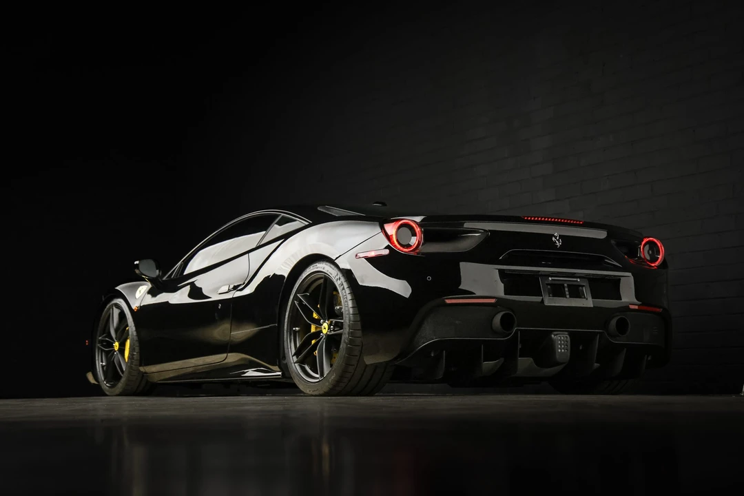 2016 Ferrari 488 GTB - Image 25 of 31