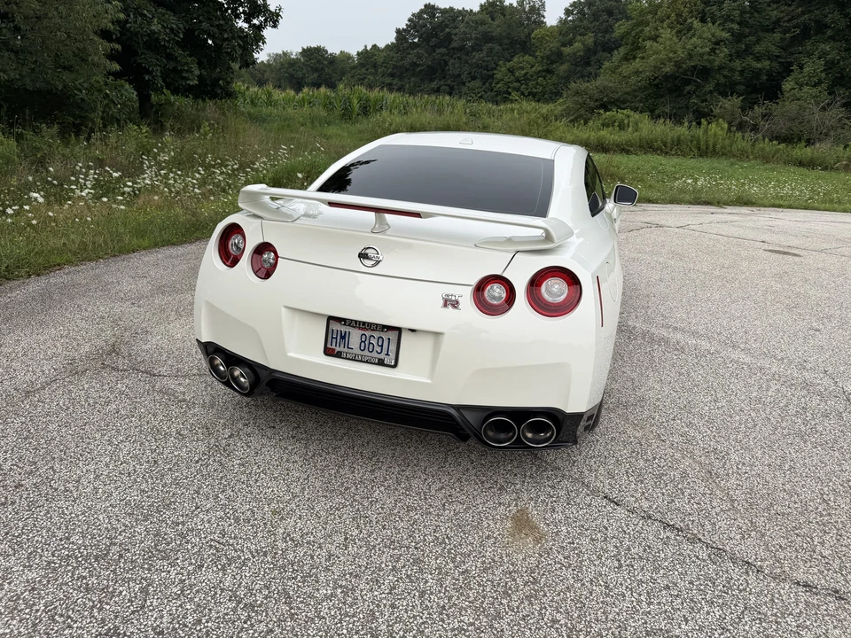 2016 Nissan R35 GT-R Premium - Image 25 of 31