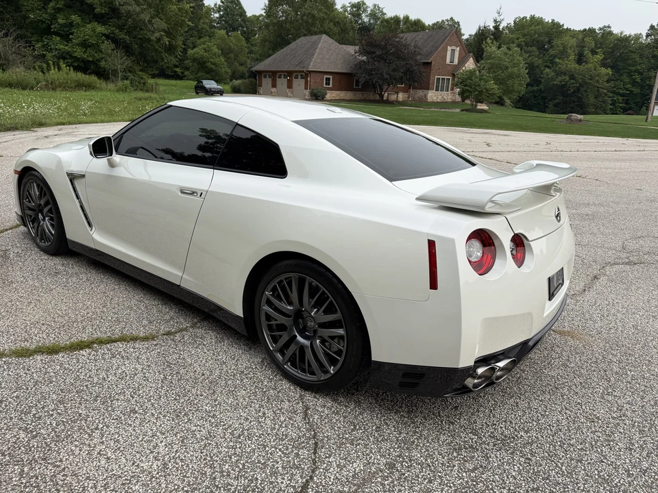 2016 Nissan R35 GT-R Premium - Image 15 of 31