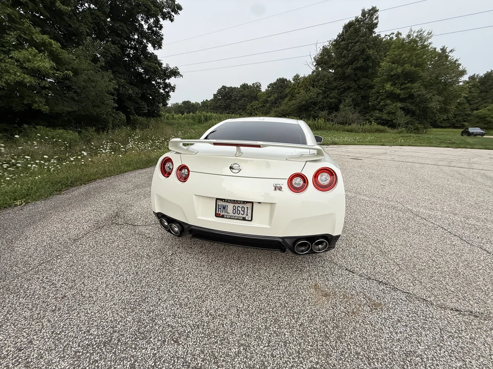 2016 Nissan R35 GT-R Premium - Image 24 of 31