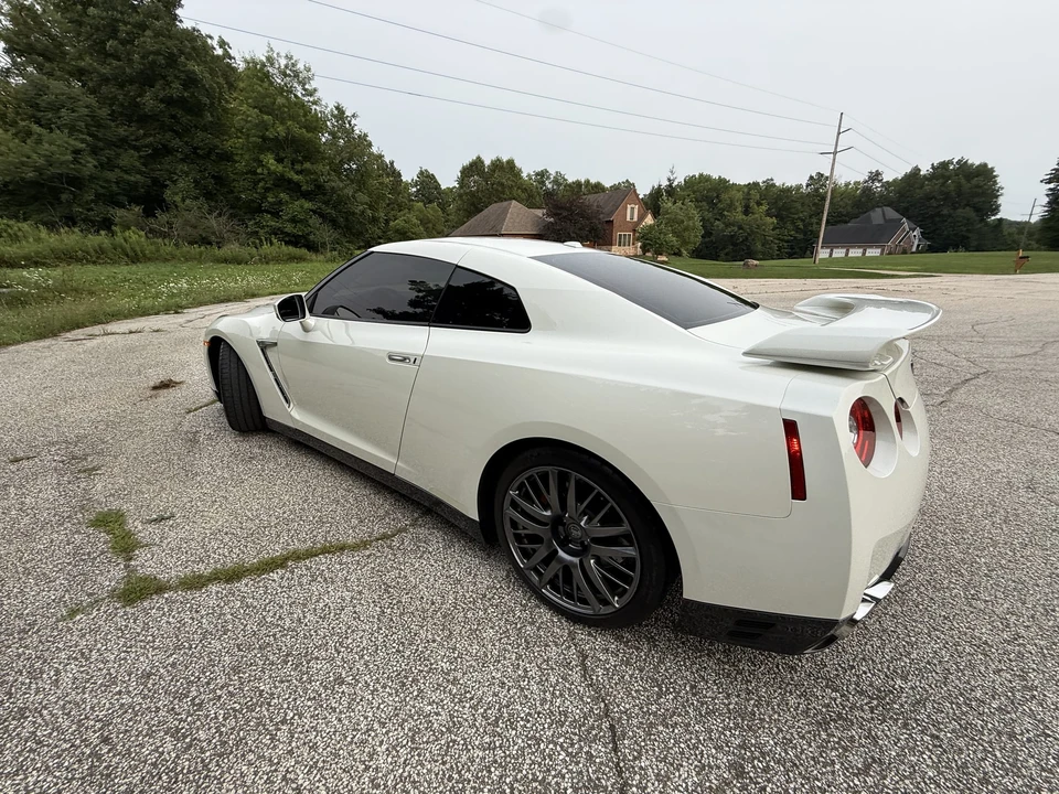 2016 Nissan R35 GT-R Premium - Image 14 of 31