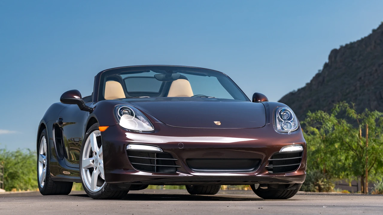 2016 Porsche 981 Boxster - Image 11 of 31