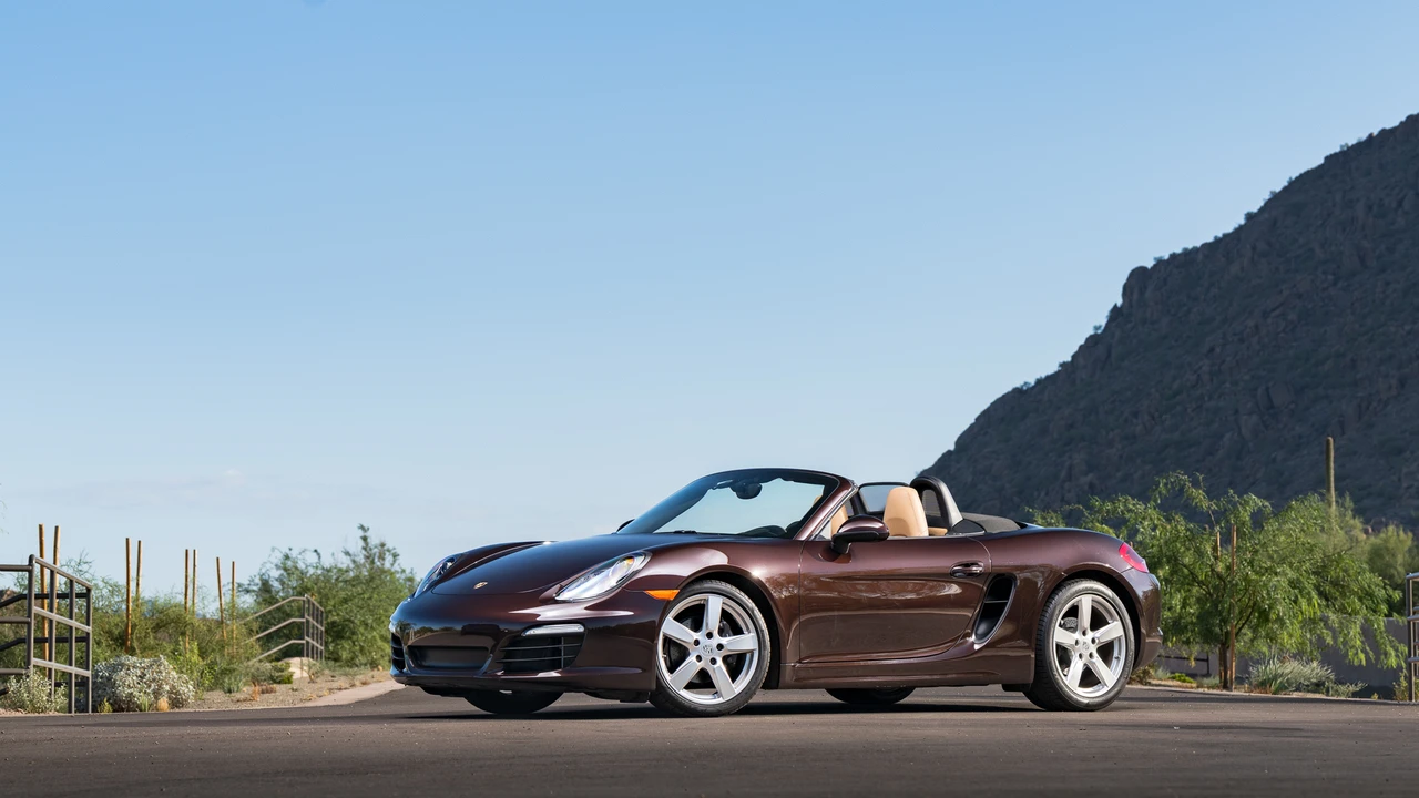 2016 Porsche 981 Boxster - Image 3 of 31