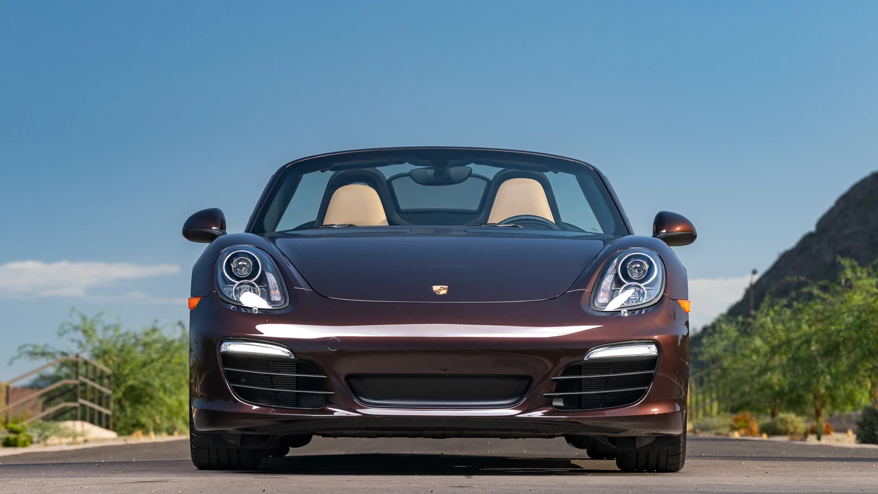 2016 Porsche 981 Boxster - Image 9 of 31