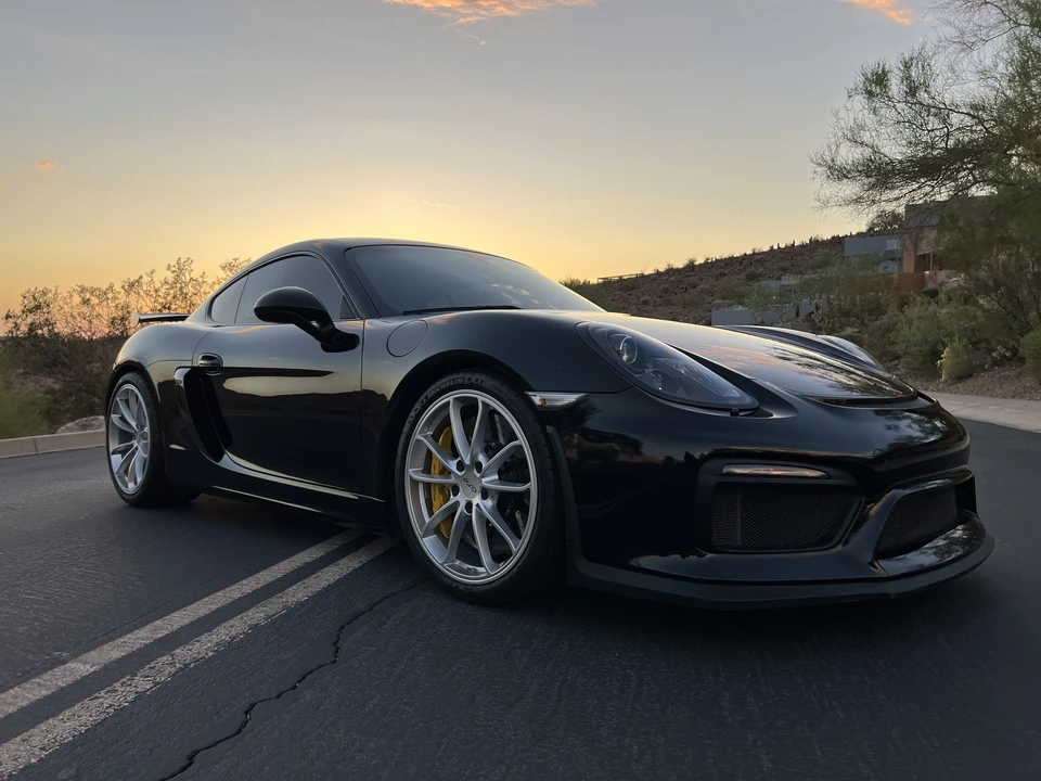 2016 Porsche 981 Cayman GT4 - Image 18 of 31