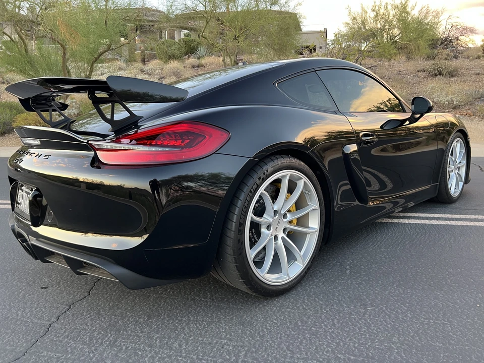 2016 Porsche 981 Cayman GT4 - Image 20 of 31