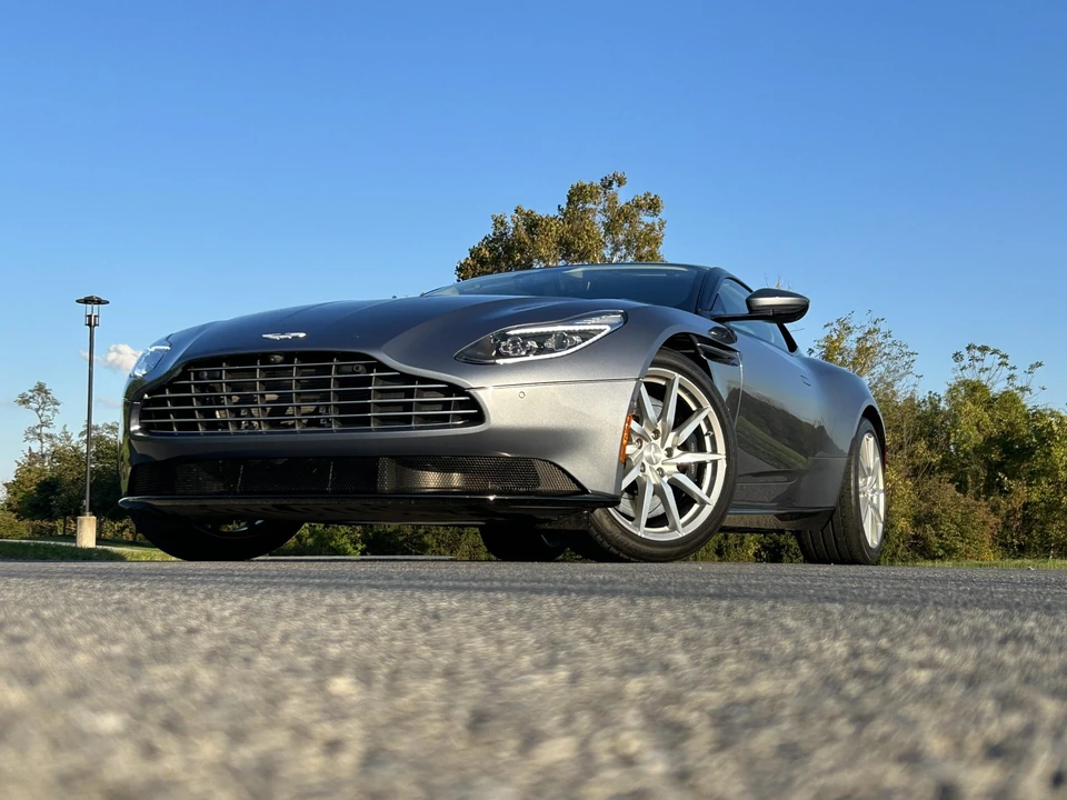 2017 Aston Martin DB11 V12 - Image 6 of 31